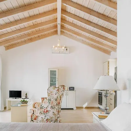 Lover's Nest Вилла Антипаксос